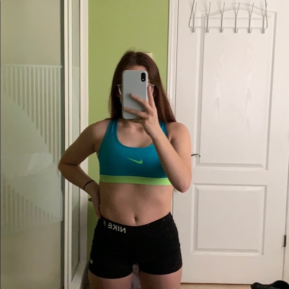 Sports Top - Picture 3 of 3